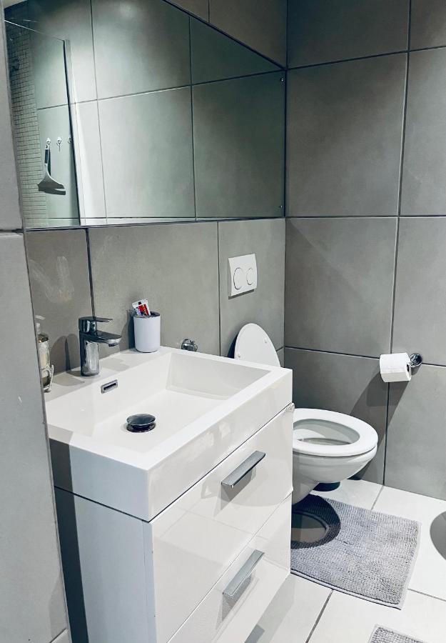Modernluxe Apartment Windhuk Zewnętrze zdjęcie